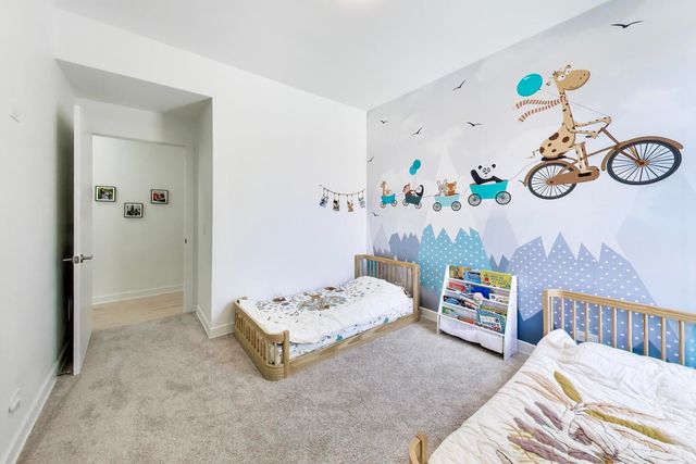 2025 W CRYSTAL Street 3, Chicago, IL 60622