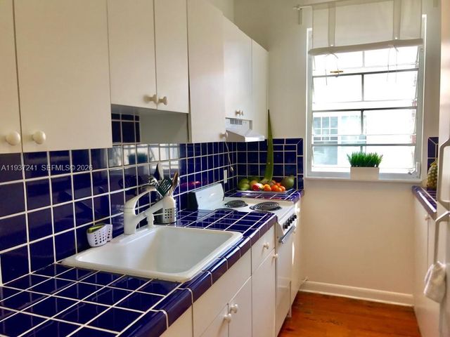 610 8th St 204, Miami Beach, FL 33139