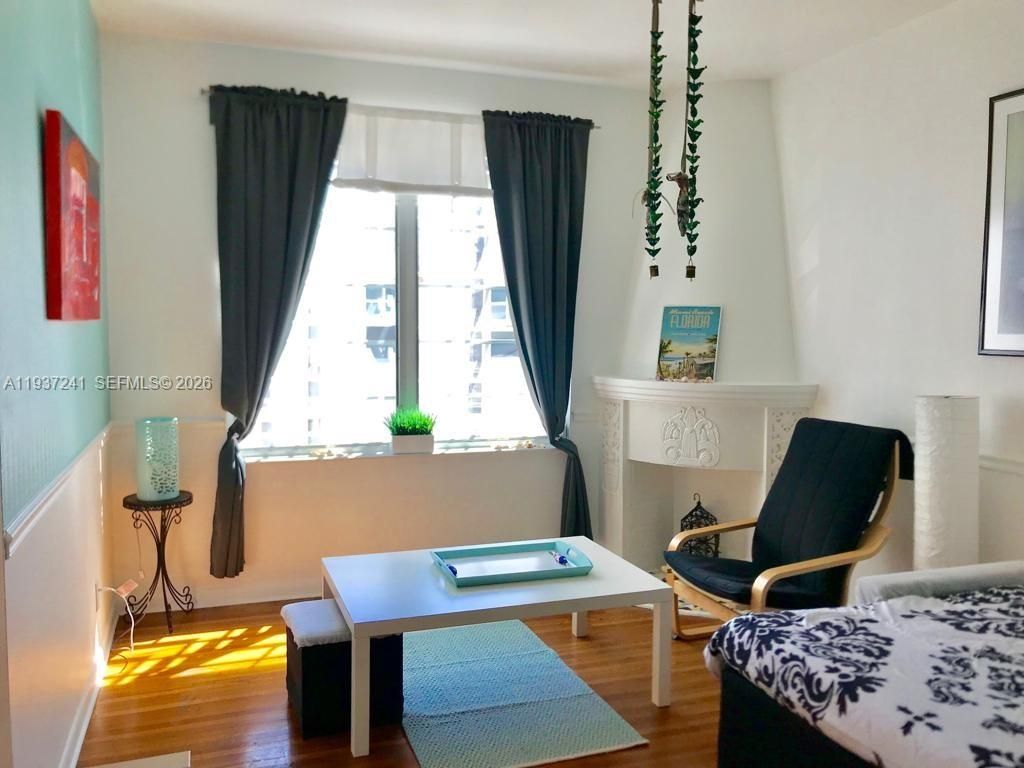 610 8th St 204, Miami Beach, FL 33139