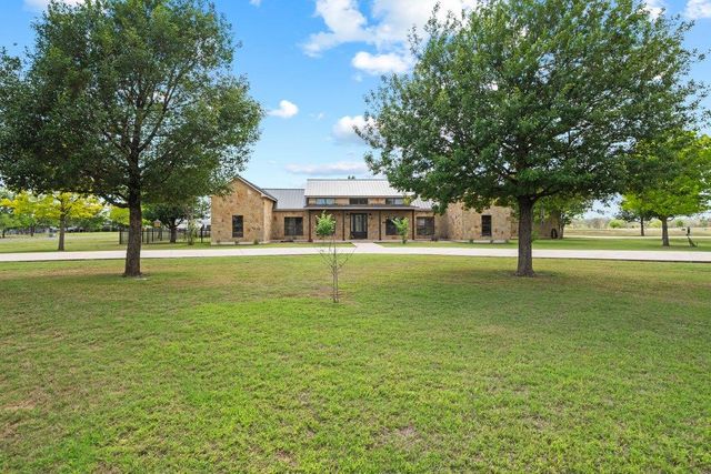 115 Lakeside CV, Martindale, TX 78655