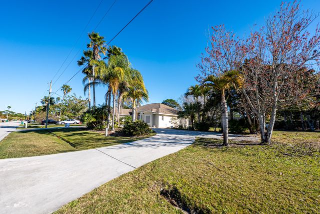 1443 SE Proctor Lane, Port St. Lucie, Port St Lucie, FL 34983
