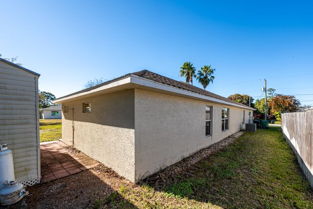 1443 SE Proctor Lane, Port St. Lucie, Port St Lucie, FL 34983