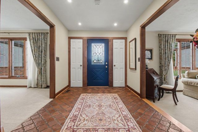 8569 Roundhill Court, York Twp, MI 48176