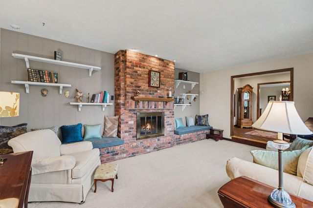 8569 Roundhill Court, York Twp, MI 48176