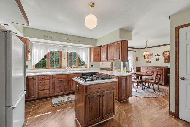 8569 Roundhill Court, York Twp, MI 48176