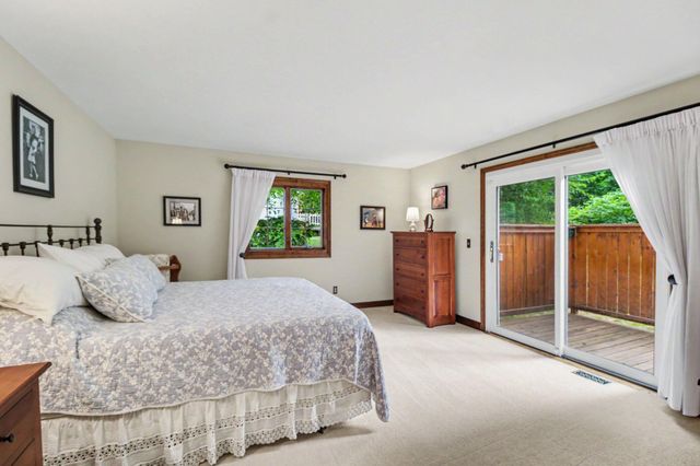 8569 Roundhill Court, York Twp, MI 48176