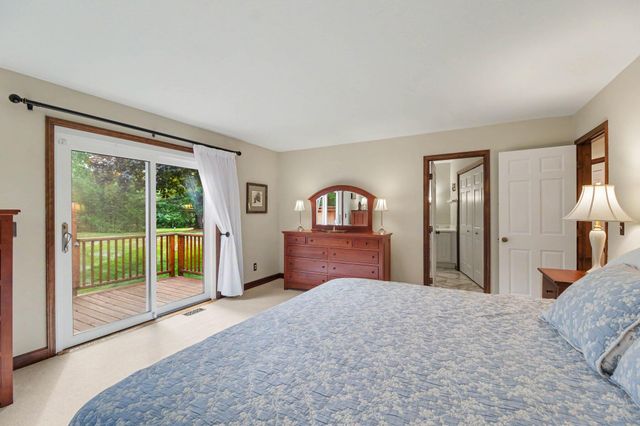 8569 Roundhill Court, York Twp, MI 48176