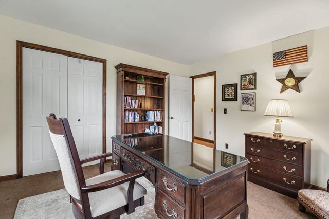 8569 Roundhill Court, York Twp, MI 48176