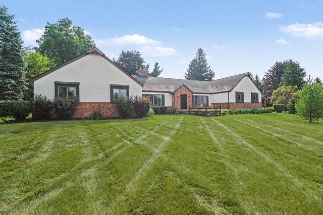 8569 Roundhill Court, York Twp, MI 48176