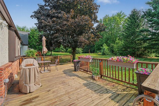 8569 Roundhill Court, York Twp, MI 48176