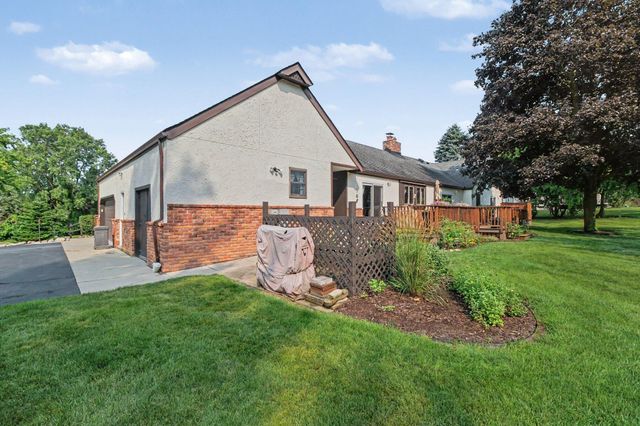 8569 Roundhill Court, York Twp, MI 48176