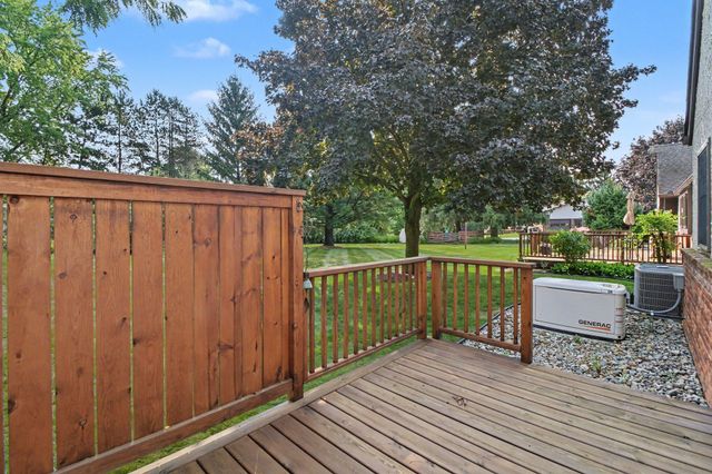 8569 Roundhill Court, York Twp, MI 48176