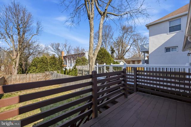 114 W 11TH AVE, Conshohocken, PA 19428