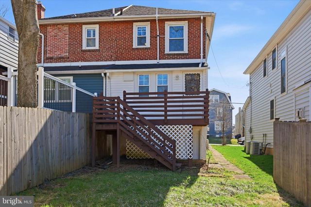 114 W 11TH AVE, Conshohocken, PA 19428