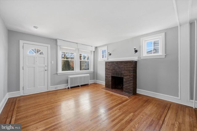 114 W 11TH AVE, Conshohocken, PA 19428