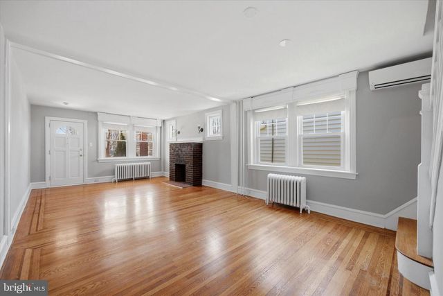 114 W 11TH AVE, Conshohocken, PA 19428