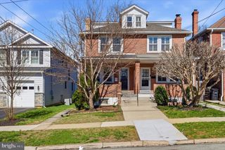 114 W 11TH AVE, Conshohocken, PA 19428