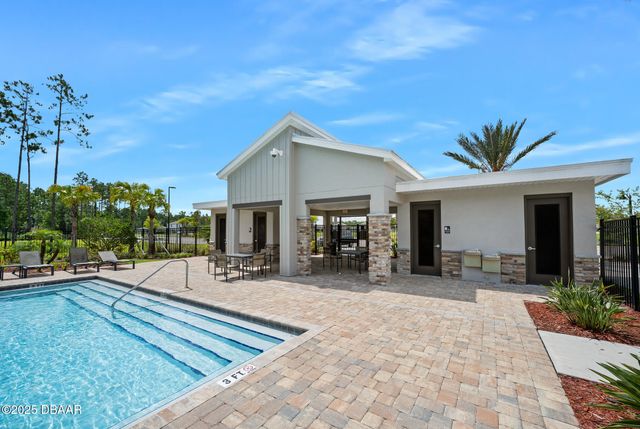 1157 Sand Trap Court, Daytona Beach, FL 32124