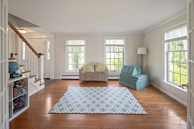 18 Nob Way, Lowell, MA 01852
