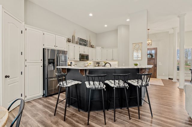 1945 Mann Rd, Lebanon, TN 37087