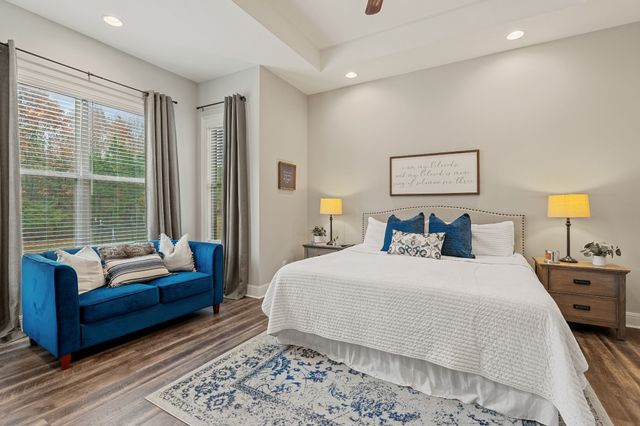 1945 Mann Rd, Lebanon, TN 37087