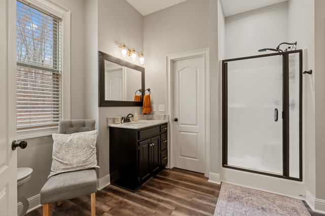 1945 Mann Rd, Lebanon, TN 37087