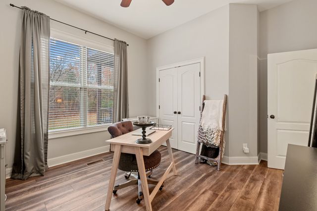 1945 Mann Rd, Lebanon, TN 37087