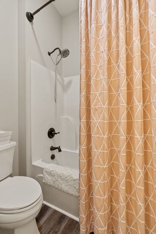 1945 Mann Rd, Lebanon, TN 37087