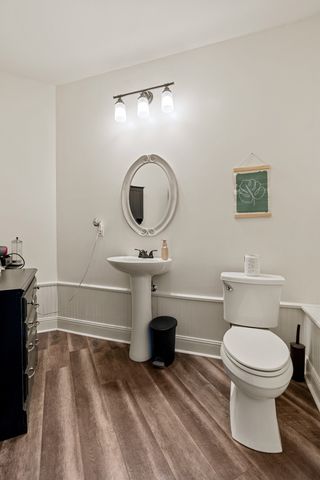 1945 Mann Rd, Lebanon, TN 37087