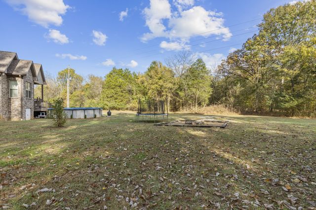 1945 Mann Rd, Lebanon, TN 37087