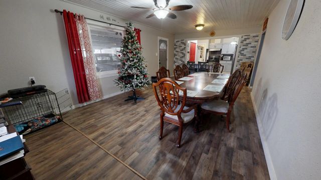 735 Urban St, Sulphur, LA 70663