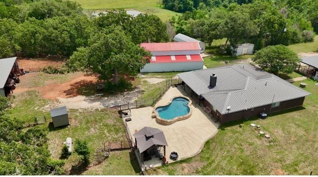 2628 County Road 316, Lexington, TX 78947