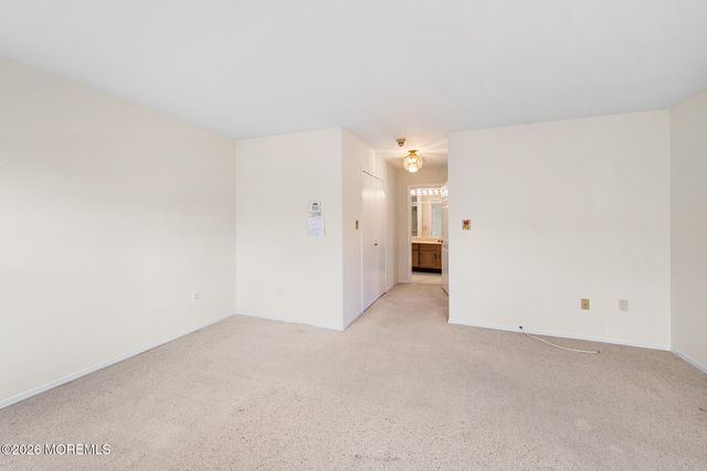 11 Rothwell Drive 11D, Monroe, NJ 08831