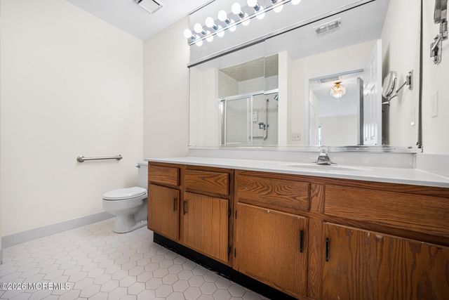 11 Rothwell Drive 11D, Monroe, NJ 08831