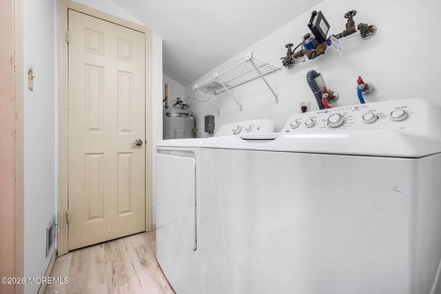 11 Rothwell Drive 11D, Monroe, NJ 08831