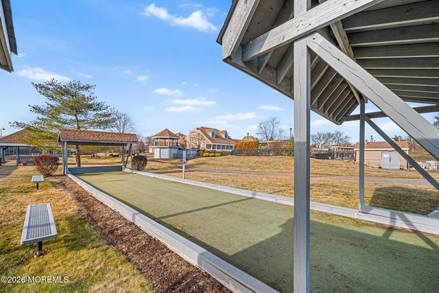 11 Rothwell Drive 11D, Monroe, NJ 08831