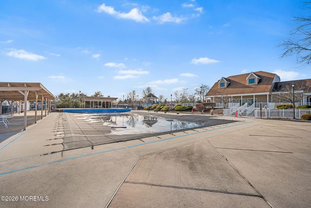 11 Rothwell Drive 11D, Monroe, NJ 08831