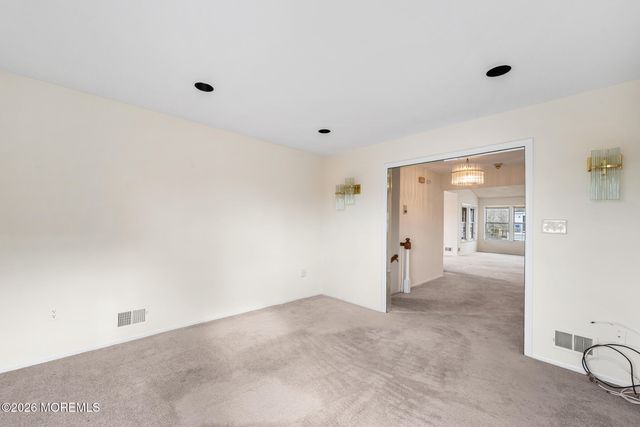 11 Rothwell Drive 11D, Monroe, NJ 08831