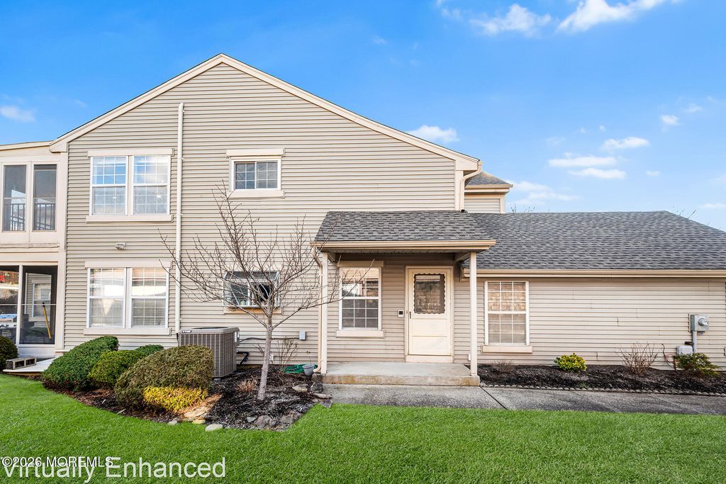 11 Rothwell Drive 11D, Monroe, NJ 08831