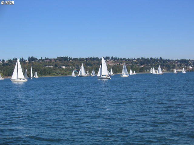 81 N HAYDEN BAY Dr, Portland, OR 97217