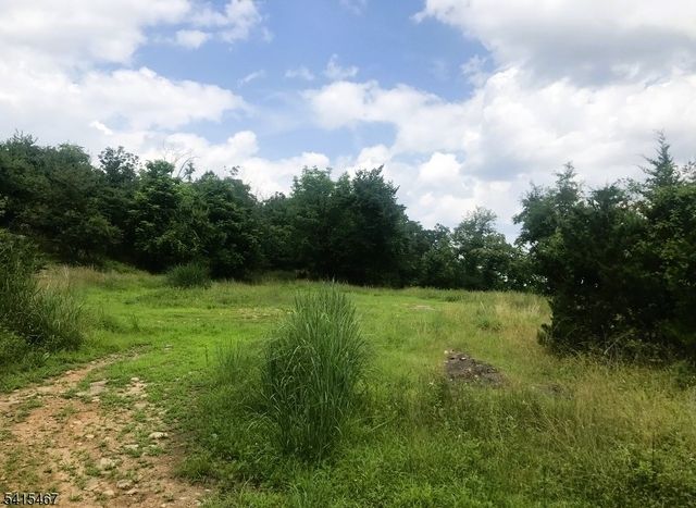 6 Columbus Ave, Totowa Boro, NJ 07512