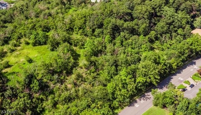 6 Columbus Ave, Totowa Boro, NJ 07512