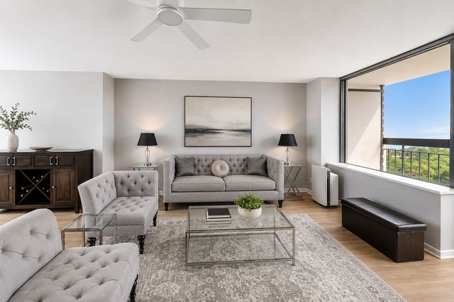 5201 S Cornell Street 16E, Chicago, IL 60615