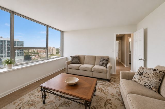 5201 S Cornell Street 16E, Chicago, IL 60615