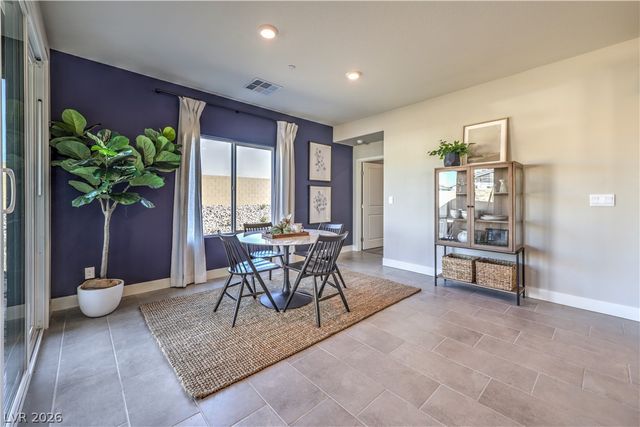 1000 Gentle Swan, Henderson, NV 89011