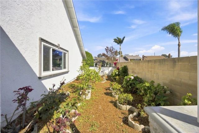 21891 Summerwind, Huntington Beach, CA 92646