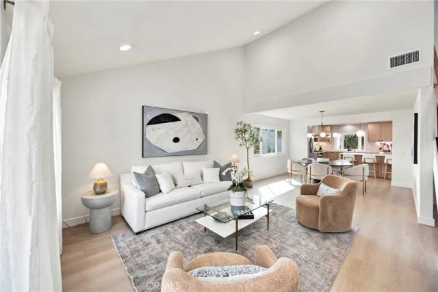 21891 Summerwind, Huntington Beach, CA 92646