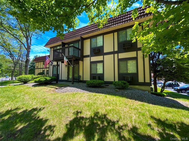 5 Loudon Drive 9, Fishkill, NY 12524