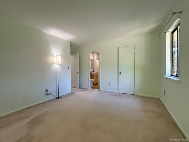 5 Loudon Drive 9, Fishkill, NY 12524