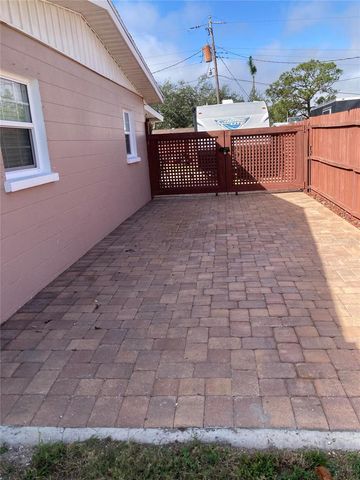 130 59TH STREET W, Bradenton, FL 34209